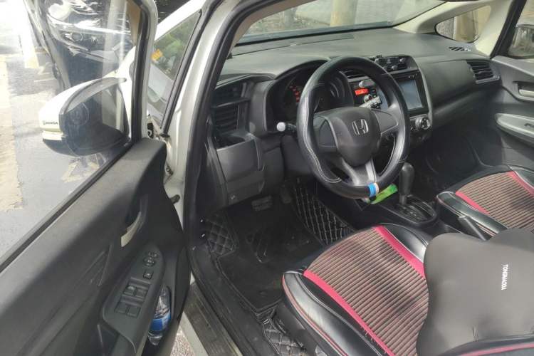 Used Honda Fit 2014 1.5L LX CVT Comfort Model Driver Seat