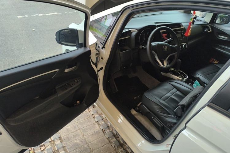 Used Honda Fit 2014 1.5L EX CVT Elite Model Driver Seat