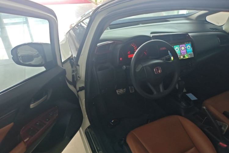 Used Honda Fit 2014 1.5L LX CVT Comfort Model Driver Seat
