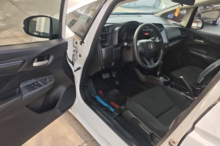 Used Honda Fit 2014 1.5L LX CVT Comfort Model Driver Seat