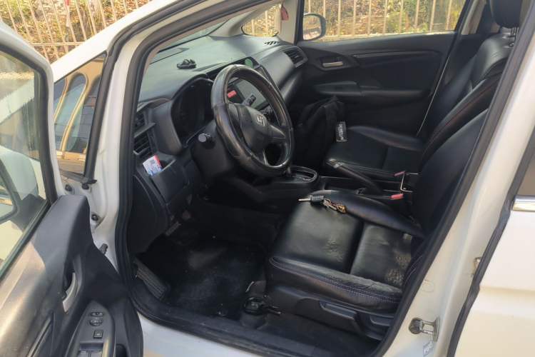 Used Honda Fit 2014 1.5L LX CVT Comfort Model Driver Seat