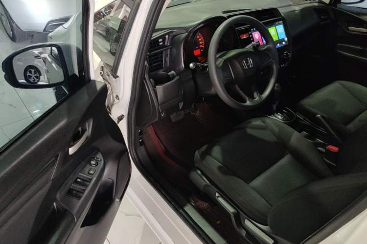 Used Honda Fit 2014 1.5L LX CVT Comfort Model Driver Seat