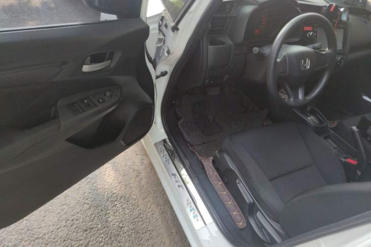 Used Honda Fit 2014 1.5L LX CVT Comfort Model Driver Seat