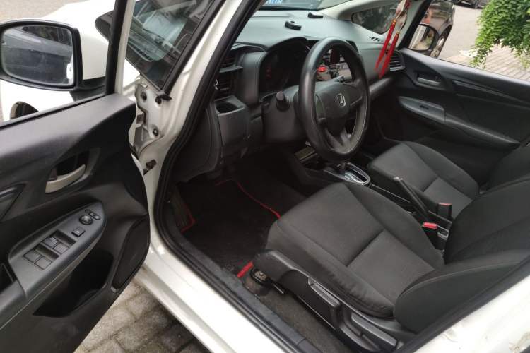 Used Honda Fit 2014 1.5L LX CVT Comfort Model Driver Seat