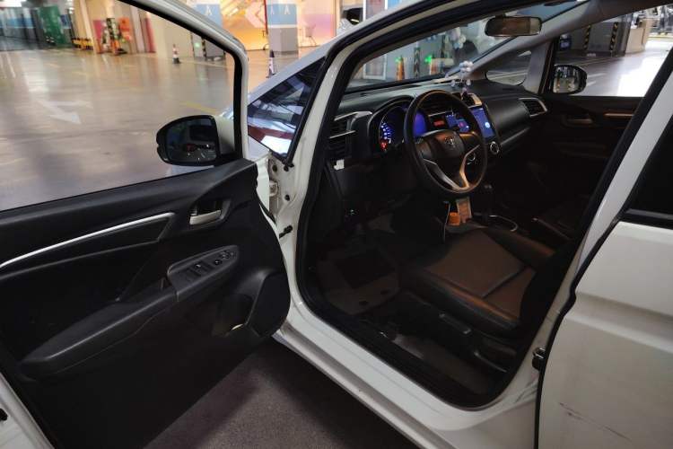 Used Honda Fit 2014 1.5L EX CVT Elite Model Driver Seat