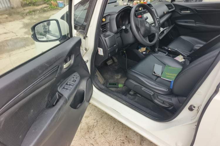 Used Honda Fit 2014 1.5L LX CVT Comfort Model Driver Seat