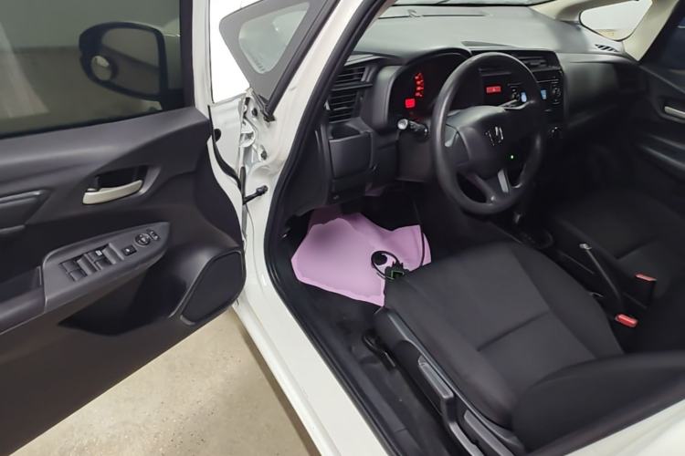 Used Honda Fit 2014 1.5L LX CVT Comfort Model Driver Seat