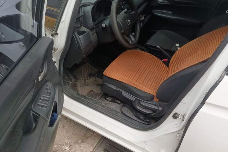 Used Honda Fit 2014 1.5L LX CVT Comfort Model Driver Seat