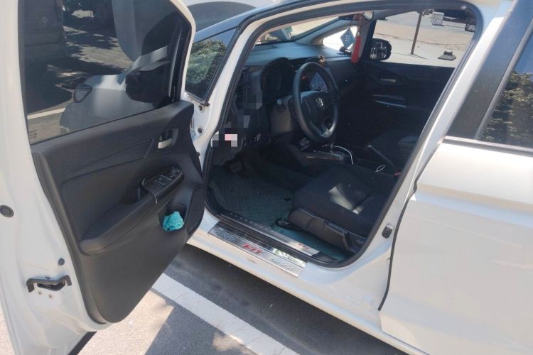 Used Honda Fit 2014 1.5L LX CVT Comfort Model Driver Seat