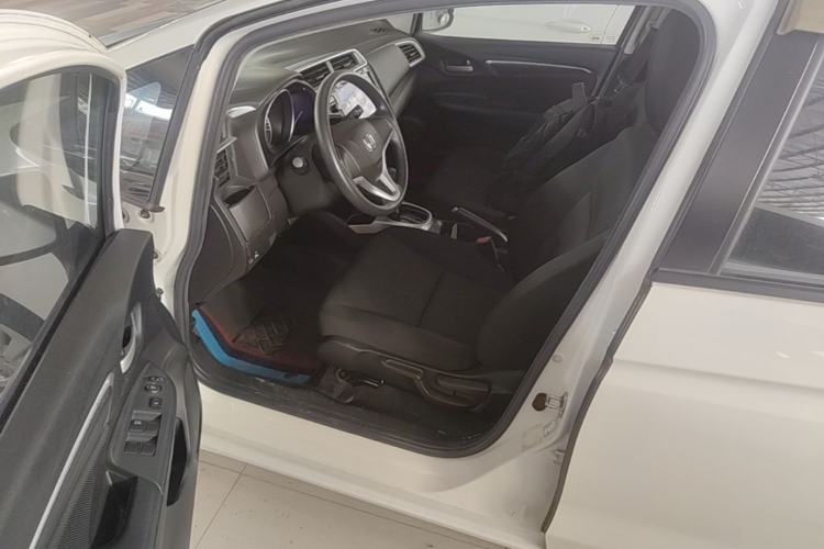 Used Honda Fit 2014 1.5L SE CVT Fashion Model Driver Seat