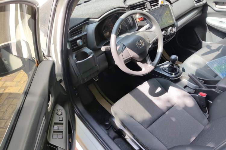 Used Honda Fit 2014 1.5L LX Manual Comfort Model Driver Seat