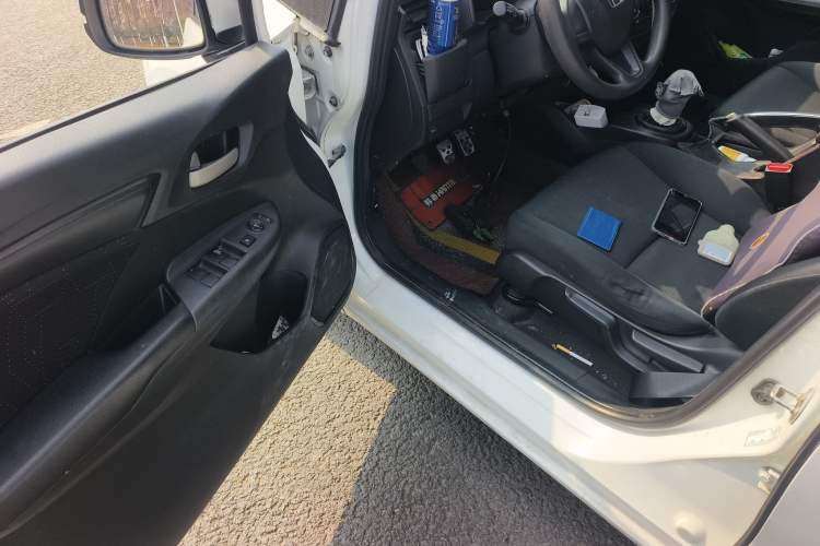 Used Honda Fit 2014 1.5L LX Manual Comfort Model Driver Seat