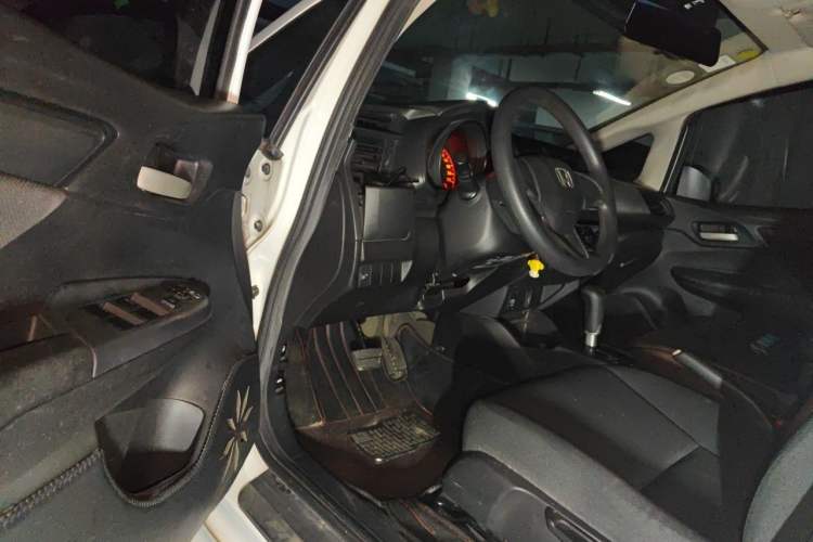 Used Honda Fit 2014 1.5L LX CVT Comfort Model Driver Seat