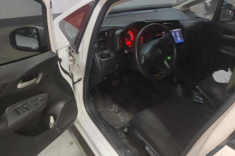 Used Honda Fit 2014 1.5L LX CVT Comfort Model Driver Seat