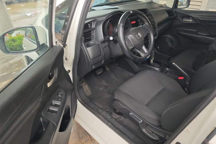 Used Honda Fit 2014 1.5L LX CVT Comfort Model Driver Seat