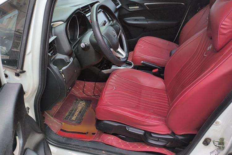 Used Honda Fit 2014 1.5L SE CVT Fashion Model Driver Seat