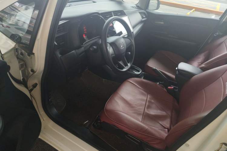 Used Honda Fit 2014 1.5L LX CVT Comfort Model Driver Seat