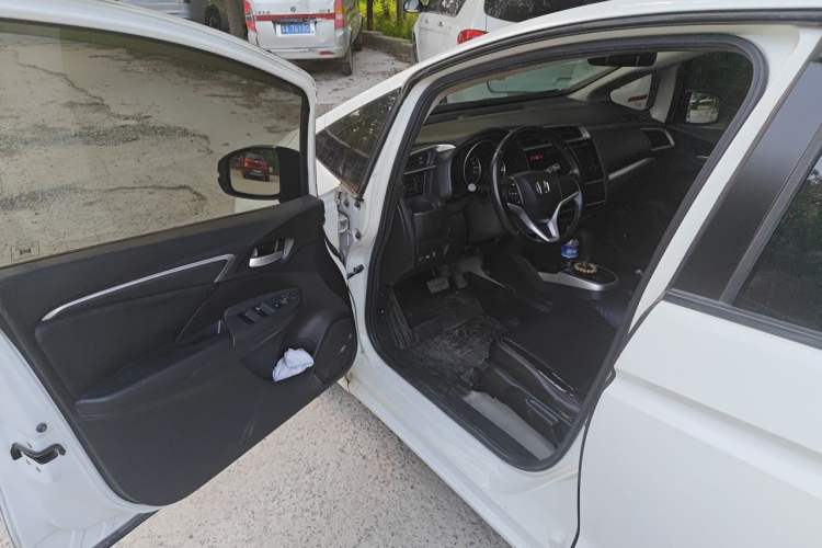 Used Honda Fit 2014 1.5L EXLI CVT Leading Model Driver Seat
