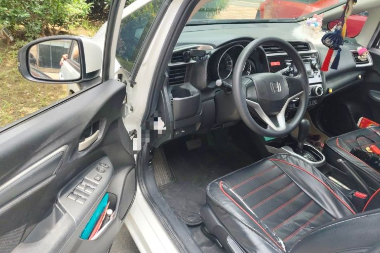 Used Honda Fit 2014 1.5L SE CVT Fashion Model Driver Seat