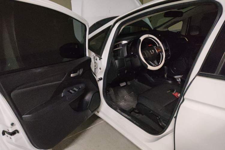 Used Honda Fit 2014 1.5L LX CVT Comfort Model Driver Seat