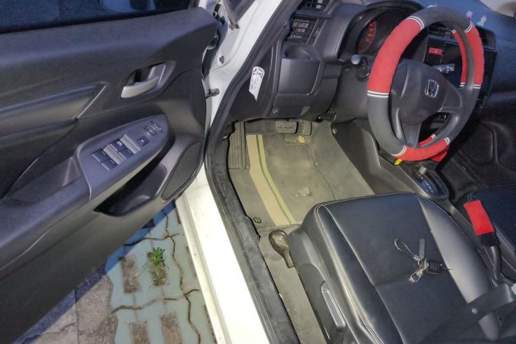 Used Honda Fit 2014 1.5L LX CVT Comfort Model Driver Seat