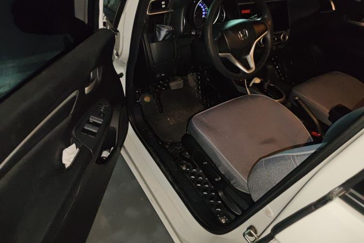 Used Honda Fit 2014 1.5L SE CVT Fashion Model Driver Seat