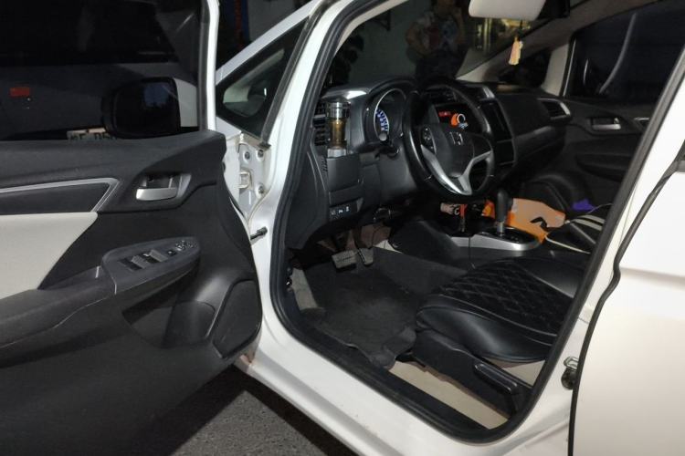 Used Honda Fit 2014 1.5L EXLI CVT Leading Model Driver Seat
