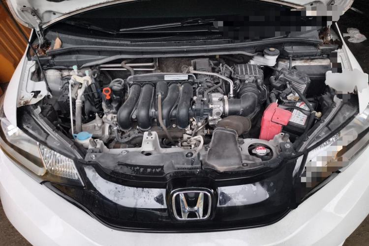 Used Honda Fit 2014 1.5L SE CVT Fashion Model Engine Bay