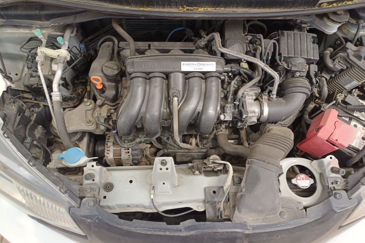 Used Honda Fit 2014 1.5L SE CVT Fashion Model Engine Bay