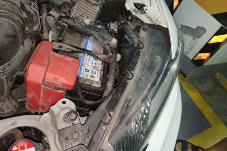 Used Honda Fit 2014 1.5L LX CVT Comfort Model Engine Bay Left