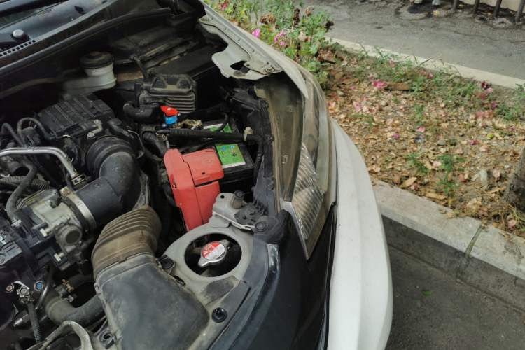 Used Honda Fit 2014 1.5L LX CVT Comfort Model Engine Bay Left