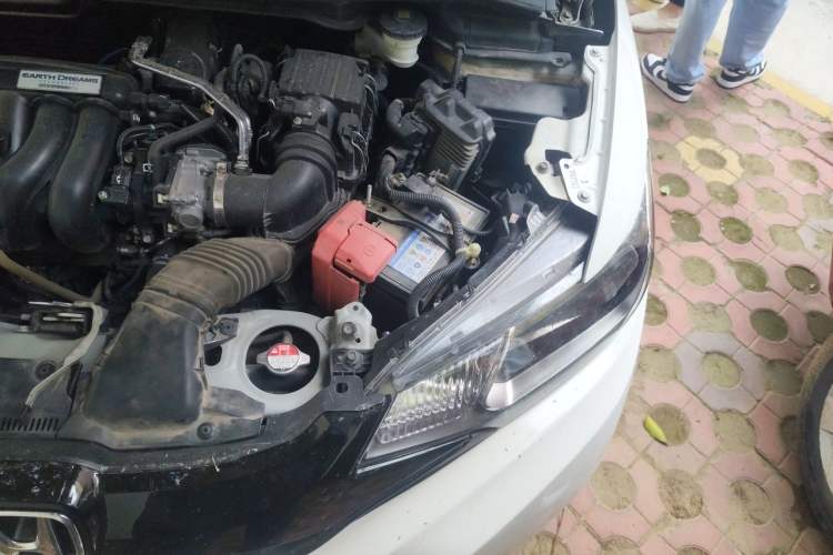 Used Honda Fit 2014 1.5L LX CVT Comfort Model Engine Bay Left