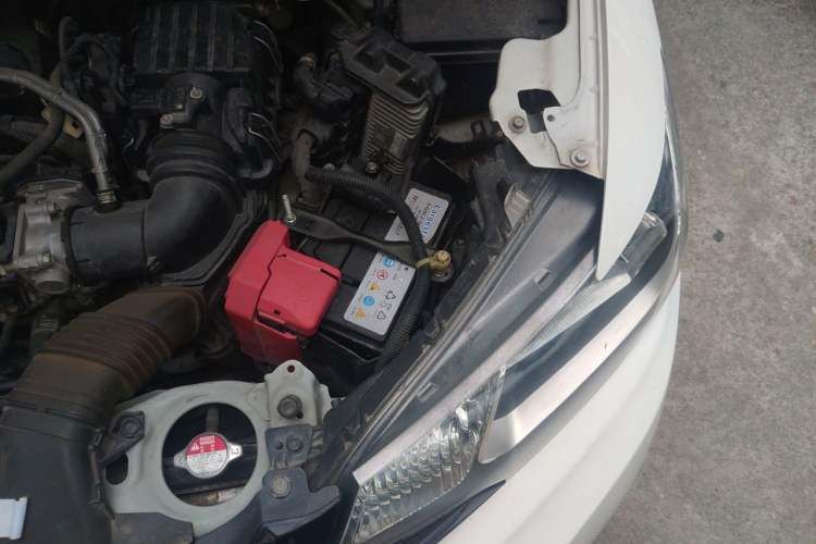 Used Honda Fit 2014 1.5L LX CVT Comfort Model Engine Bay Left