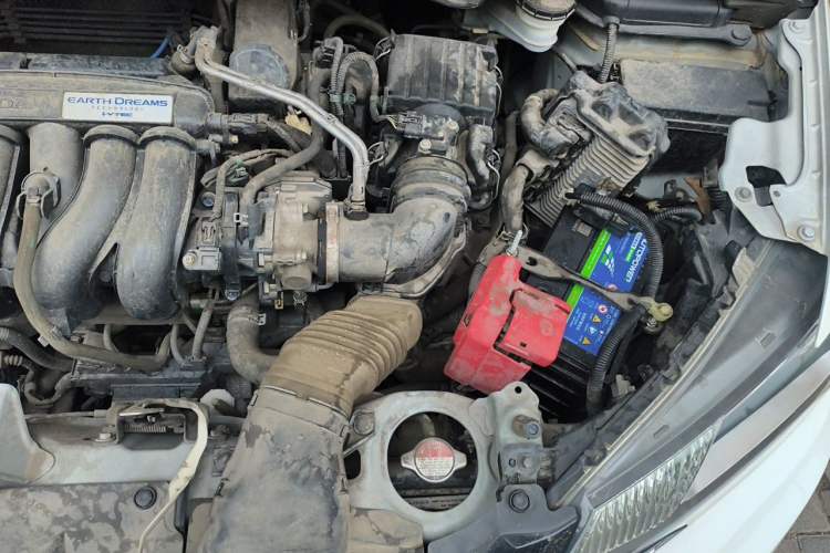 Used Honda Fit 2014 1.5L EX CVT Elite Model Engine Bay Left