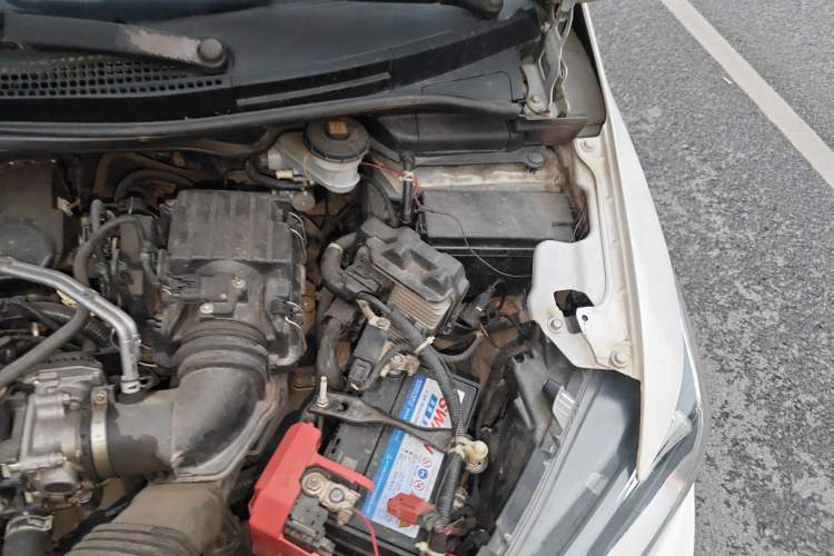 Used Honda Fit 2014 1.5L LX Manual Comfort Model Engine Bay Left