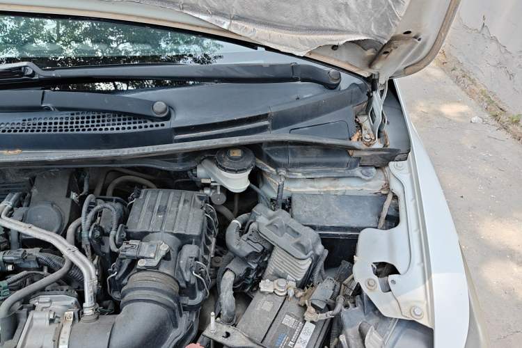 Used Honda Fit 2014 1.5L LX CVT Comfort Model Engine Bay Left