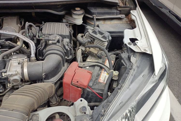 Used Honda Fit 2014 1.5L EXLI CVT Leading Model Engine Bay Left