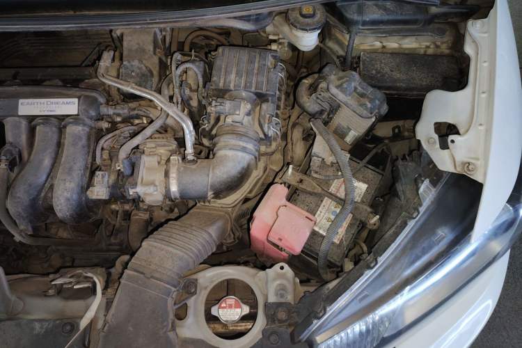 Used Honda Fit 2014 1.5L EX CVT Elite Model Engine Bay Left