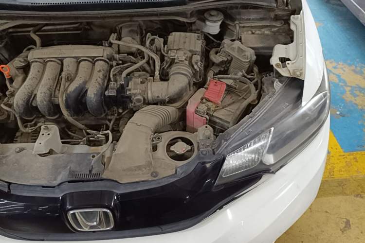 Used Honda Fit 2014 1.5L LX CVT Comfort Model Engine Bay Left