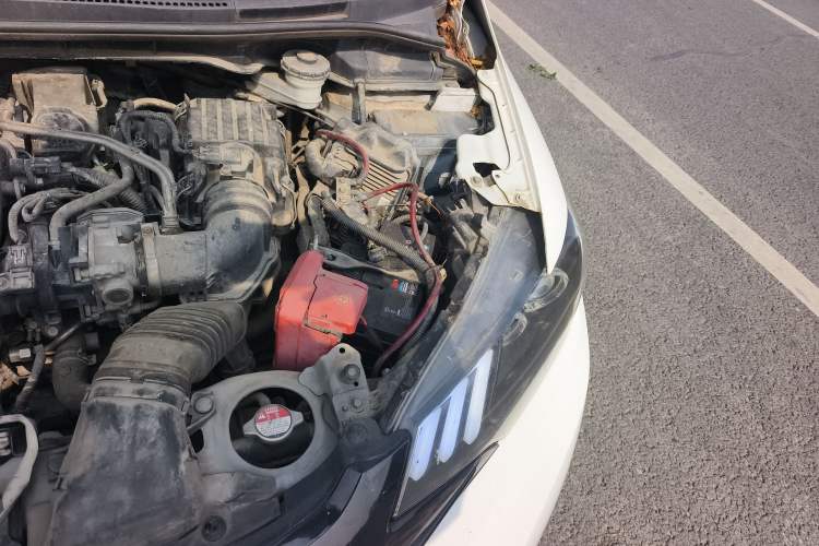 Used Honda Fit 2014 1.5L LX Manual Comfort Model Engine Bay Left