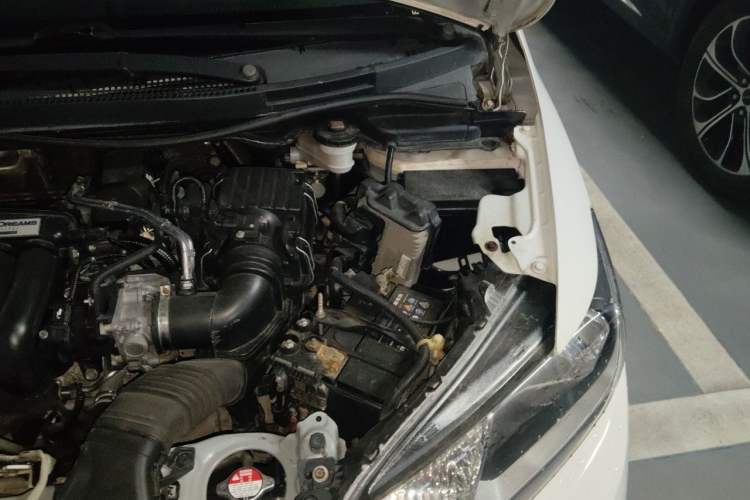 Used Honda Fit 2014 1.5L LX Manual Comfort Model Engine Bay Left