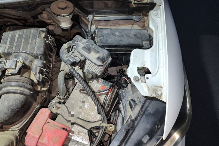 Used Honda Fit 2014 1.5L EXLI CVT Leading Model Engine Bay Left