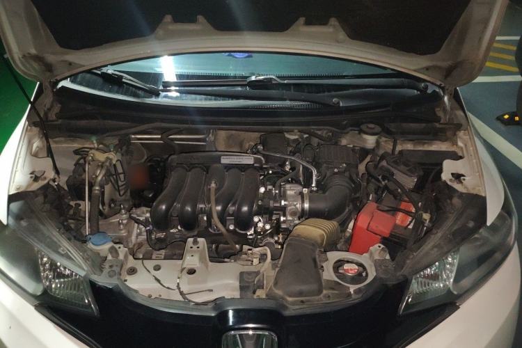 Used Honda Fit 2014 1.5L SE CVT Fashion Model Engine Bay