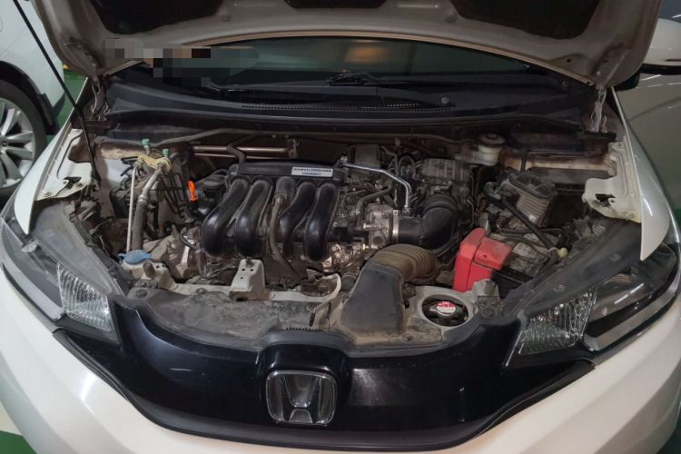 Used Honda Fit 2014 1.5L SE CVT Fashion Model Engine Bay