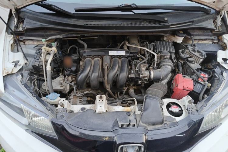 Used Honda Fit 2014 1.5L SE CVT Fashion Model Engine Bay