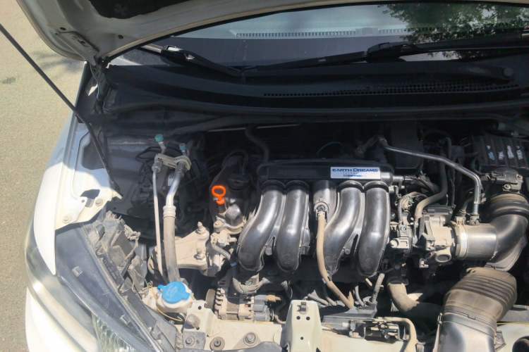Used Honda Fit 2014 1.5L LX Manual Comfort Model Engine Bay Right