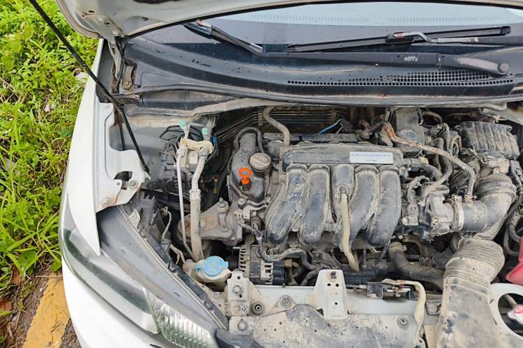 Used Honda Fit 2014 1.5L LX CVT Comfort Model Engine Bay Right