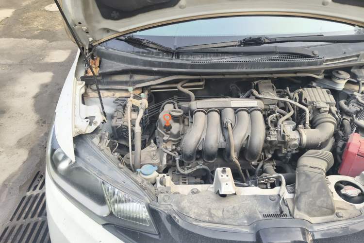 Used Honda Fit 2014 1.5L LX CVT Comfort Model Engine Bay Right