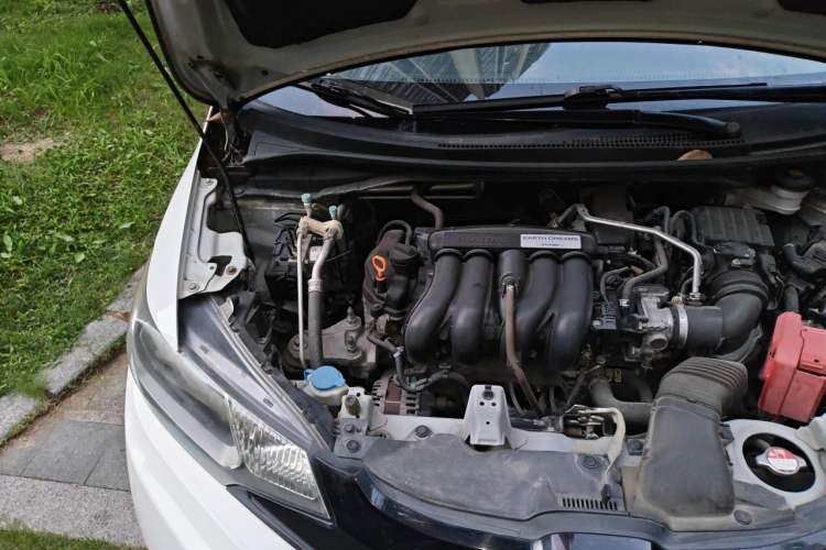 Used Honda Fit 2014 1.5L LX CVT Comfort Model Engine Bay Right