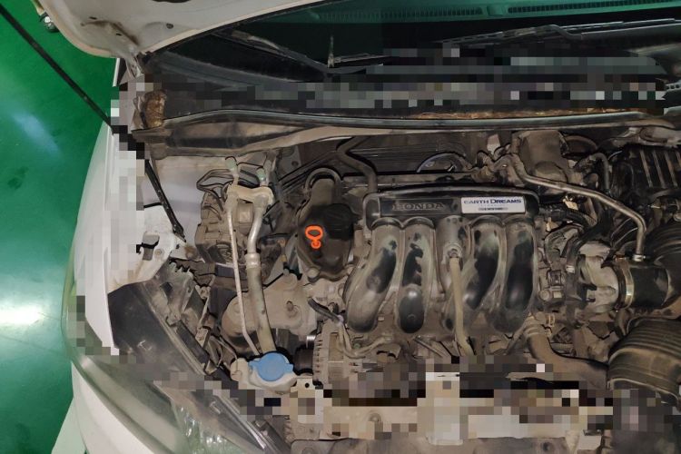 Used Honda Fit 2014 1.5L LX CVT Comfort Model Engine Bay Right